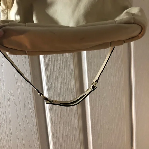 Coach Ashley Carry All - Picture 4 of 6